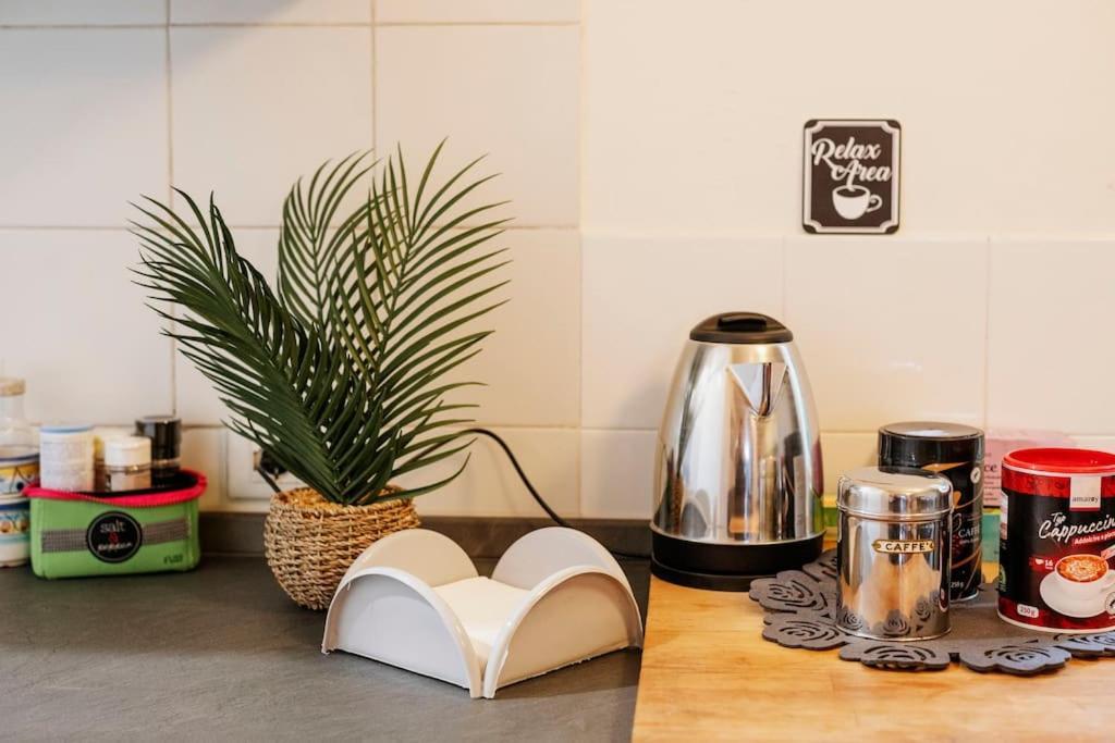 The Attico Chic Urban Free Parking Apartment Bologna Bagian luar foto