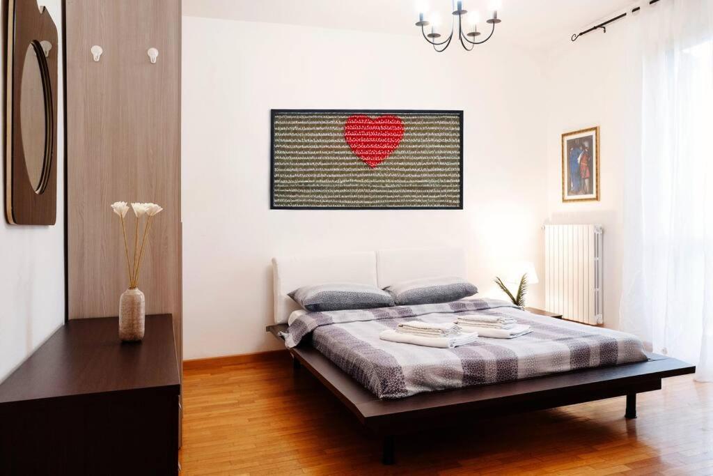 The Attico Chic Urban Free Parking Apartment Bologna Bagian luar foto